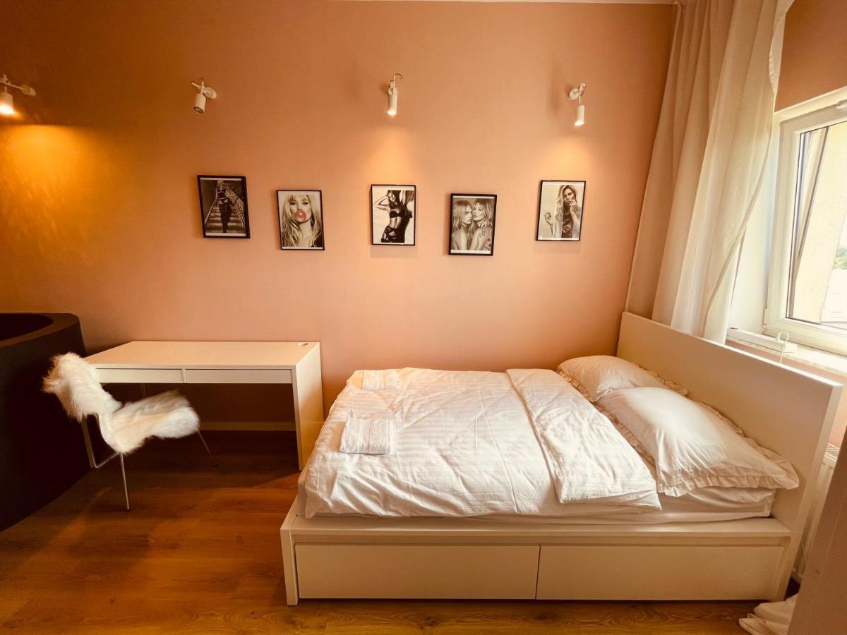 Apartamenty Ktw Penthouse Z Tarasem Катовице Экстерьер фото
